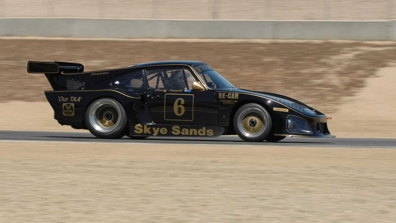 1989 Porsche 934 & 935 - Image 26 of 30