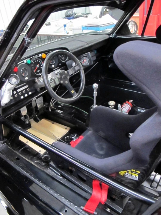 1989 Porsche 934 & 935 - Image 16 of 30