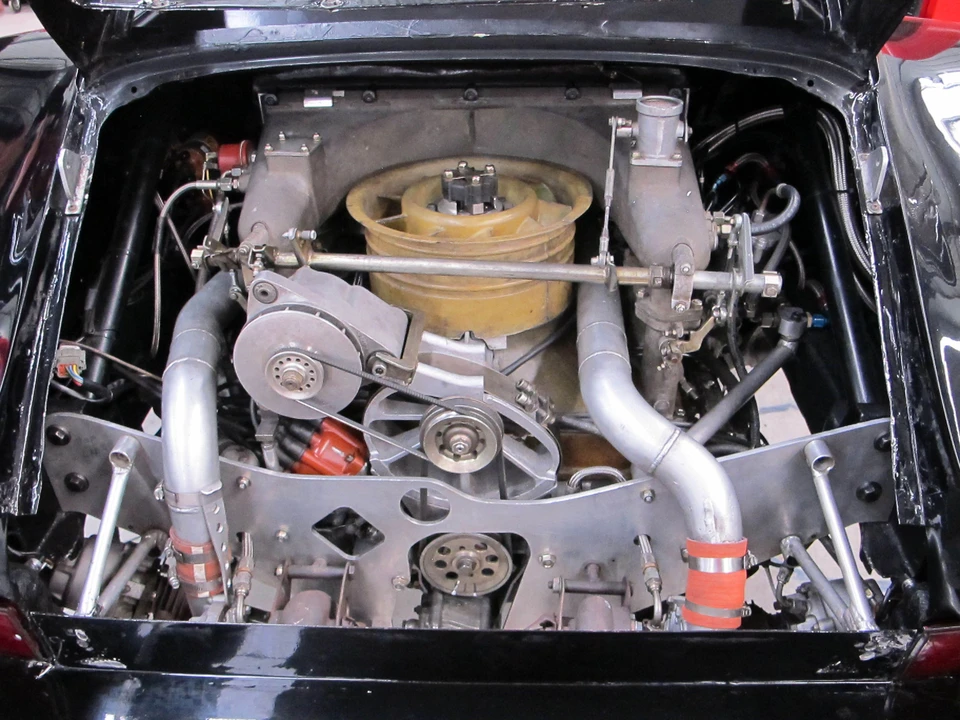 1989 Porsche 934 & 935 - Image 17 of 30