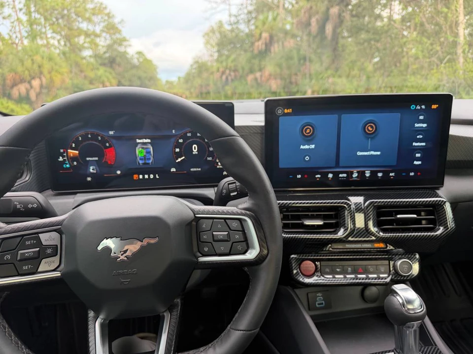 2025 Ford S650 Mustang - Image 8 of 10