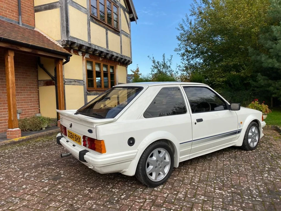 1986 Ford Escort - Image 9 of 12