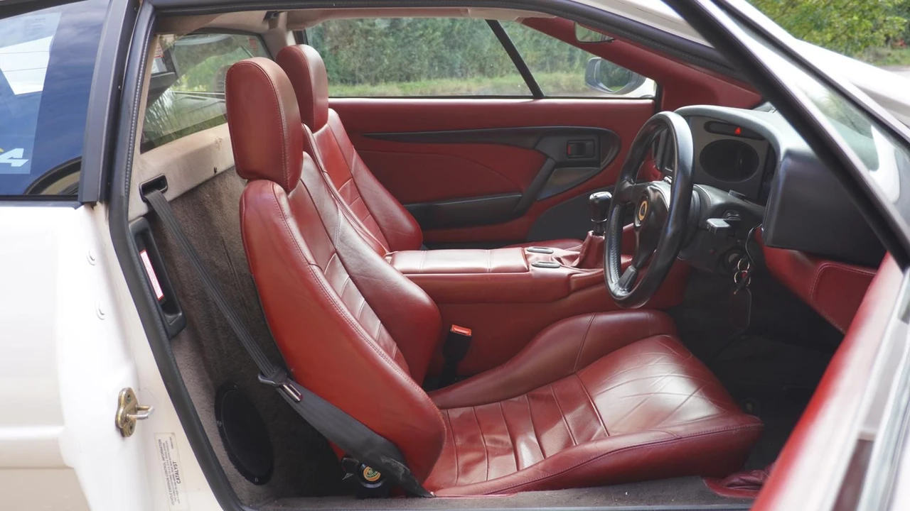 1994 Lotus Esprit Series 4 - Image 6 of 13