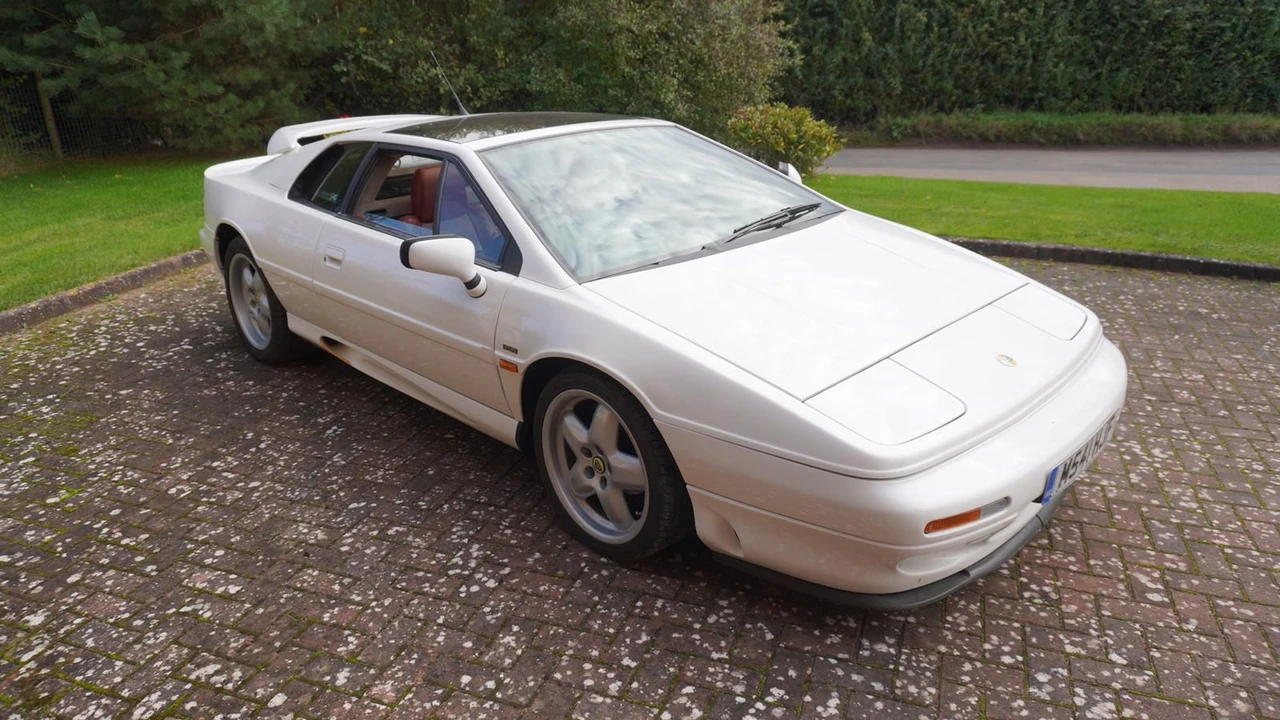 1994 Lotus Esprit Series 4 - Image 12 of 13