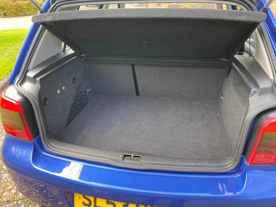 2003 Volkswagen R32 Mk4 - Image 2 of 11