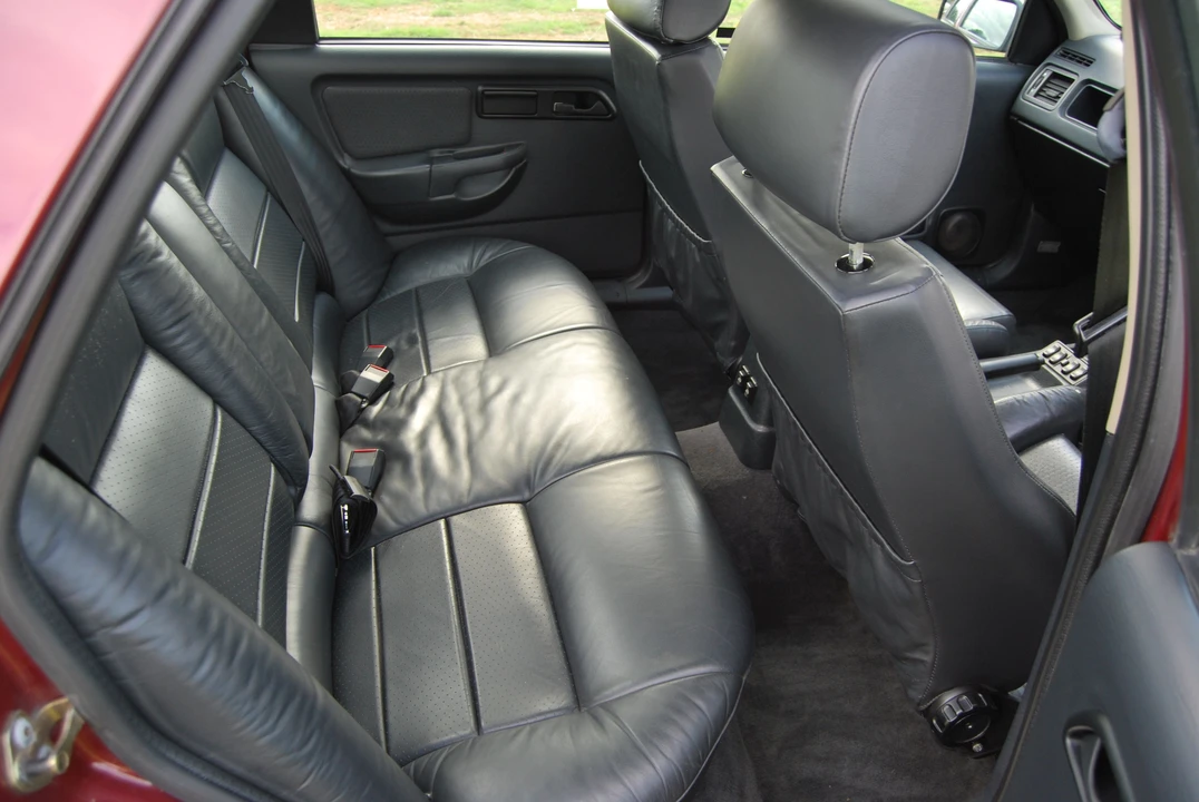 1992 Ford Sierra RS Cosworth - Image 4 of 6