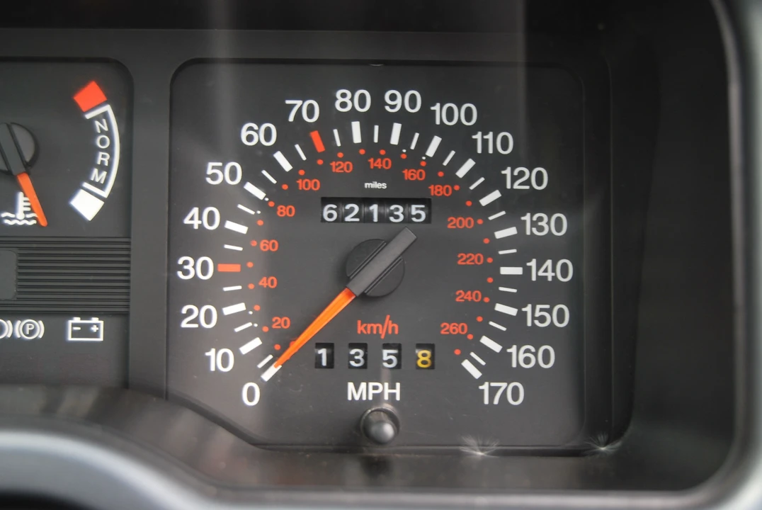1992 Ford Sierra RS Cosworth - Image 6 of 6