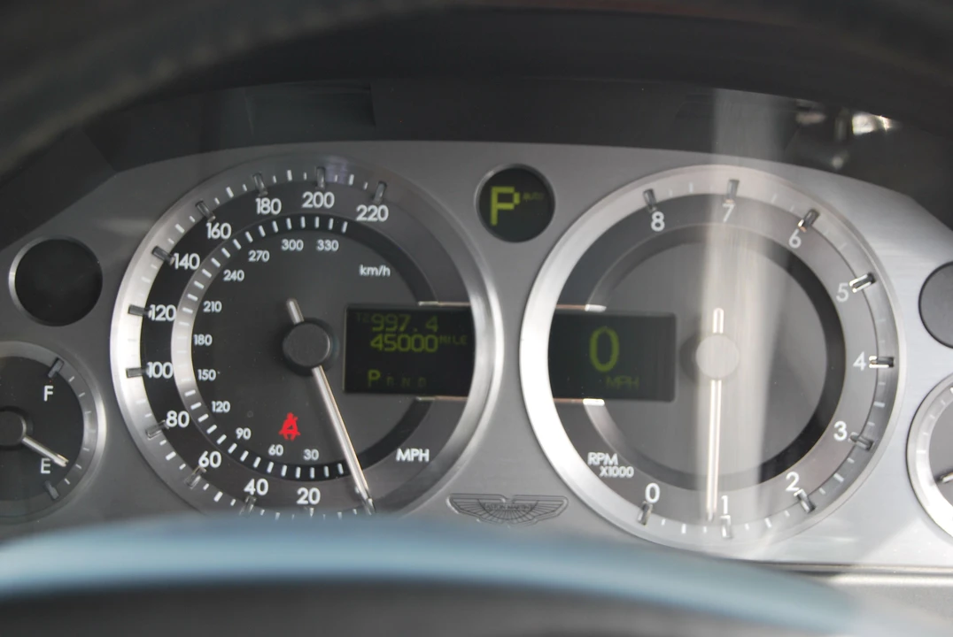 2004 Aston Martin DB9 - Image 5 of 5