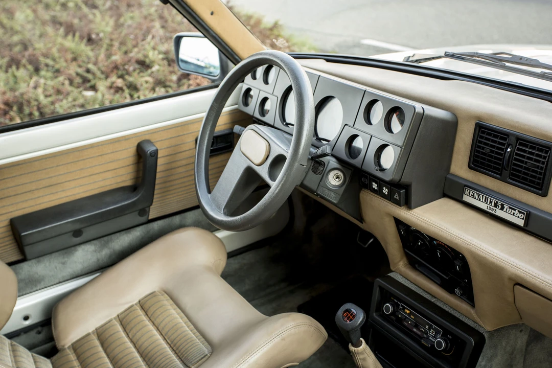1982 Renault 5 Turbo 1 - Image 9 of 31