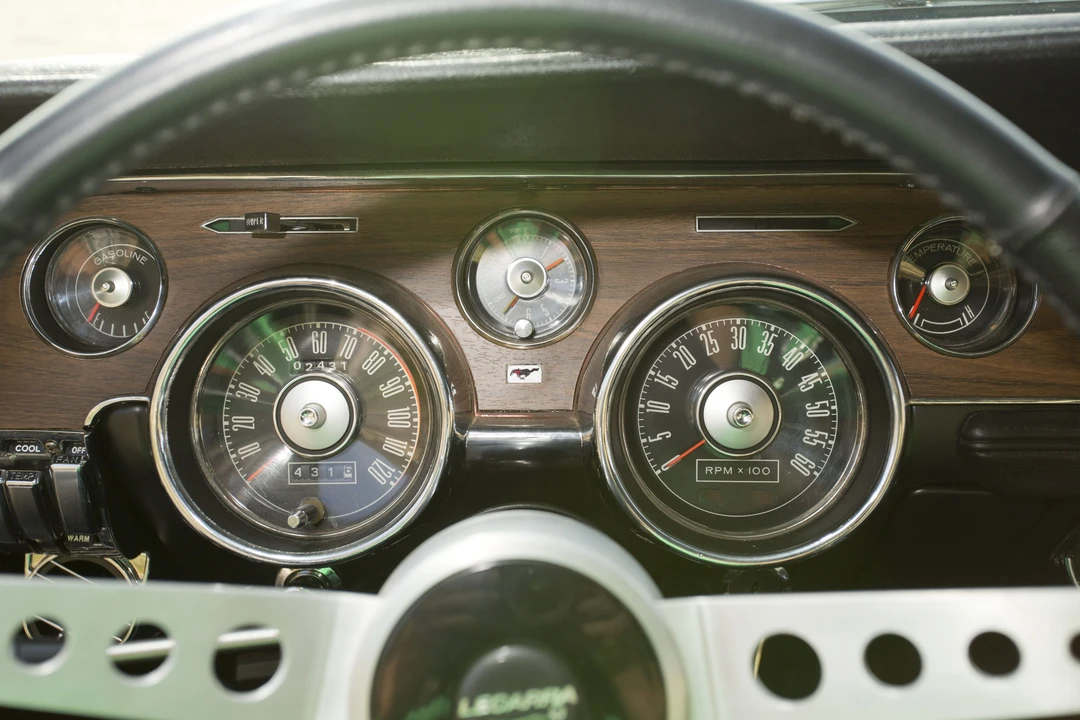 2011 Ford S197 Mustang - Image 24 of 31