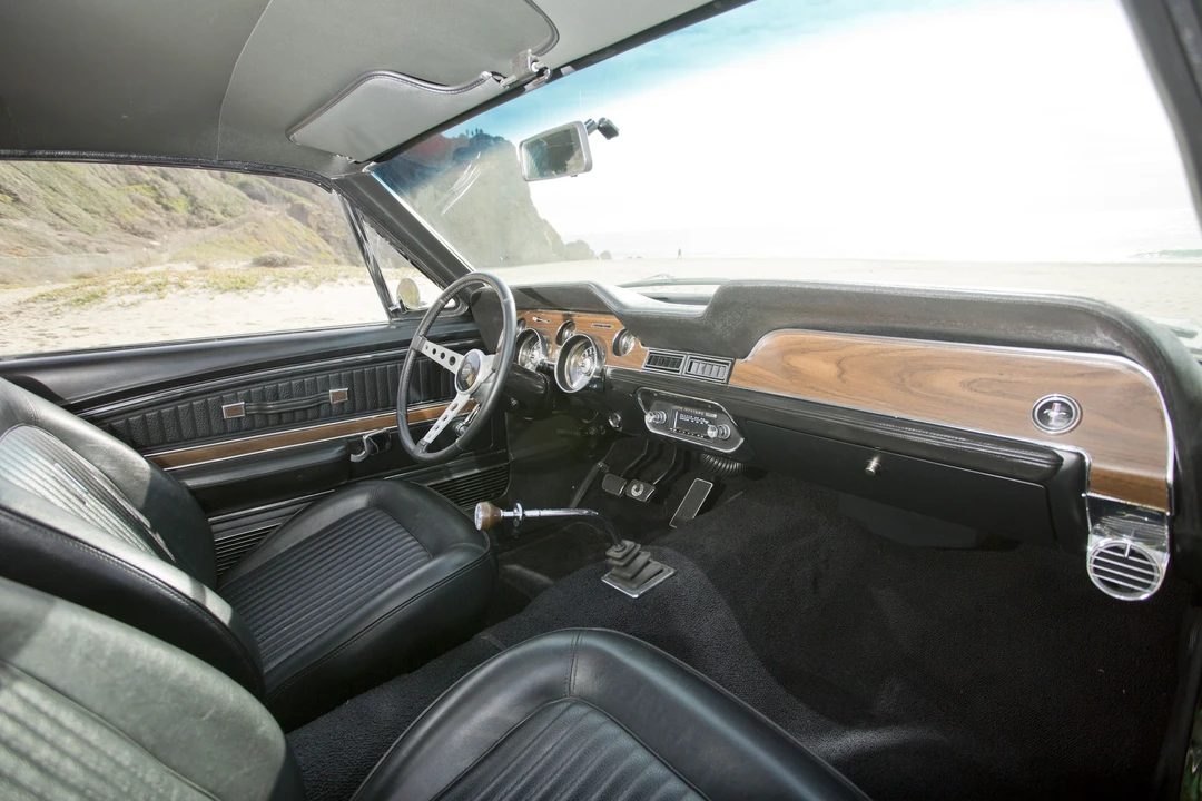 2011 Ford S197 Mustang - Image 27 of 31
