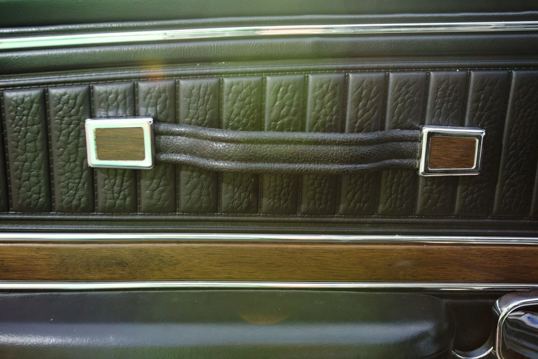 2011 Ford S197 Mustang - Image 20 of 31