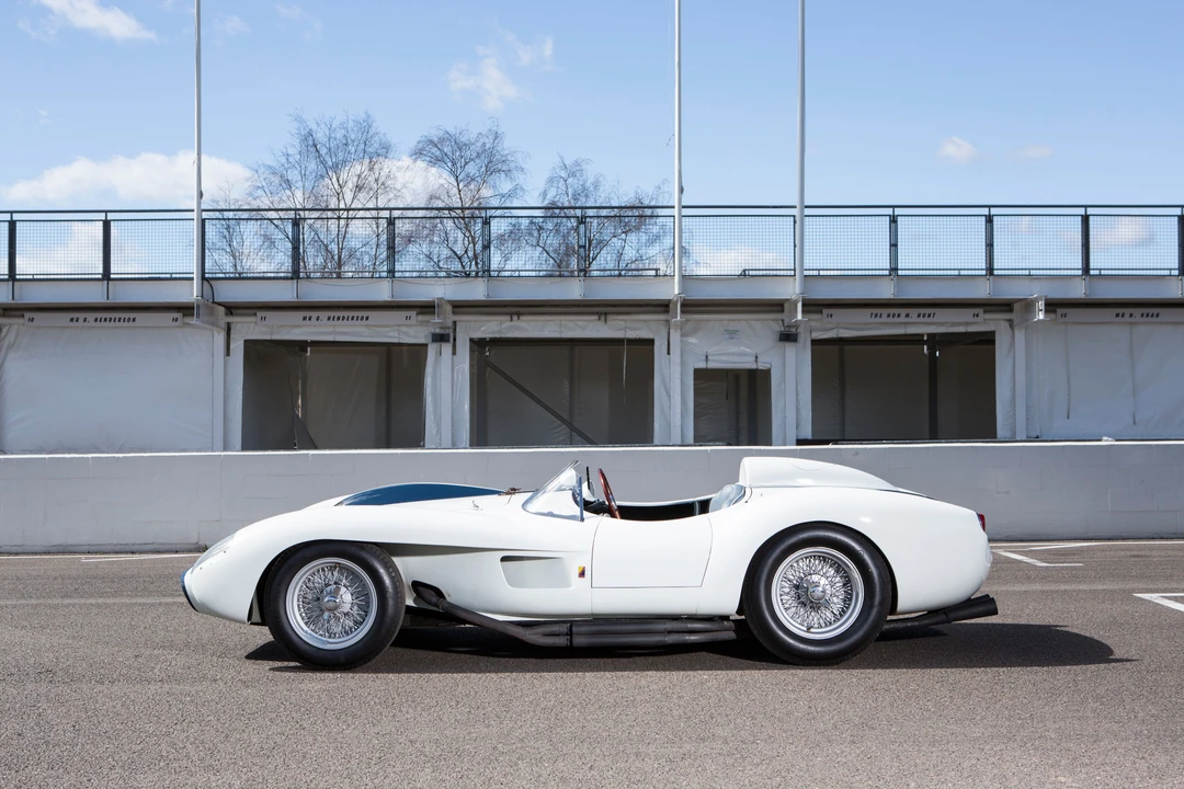 Ferrari Replica - Image 4 of 31