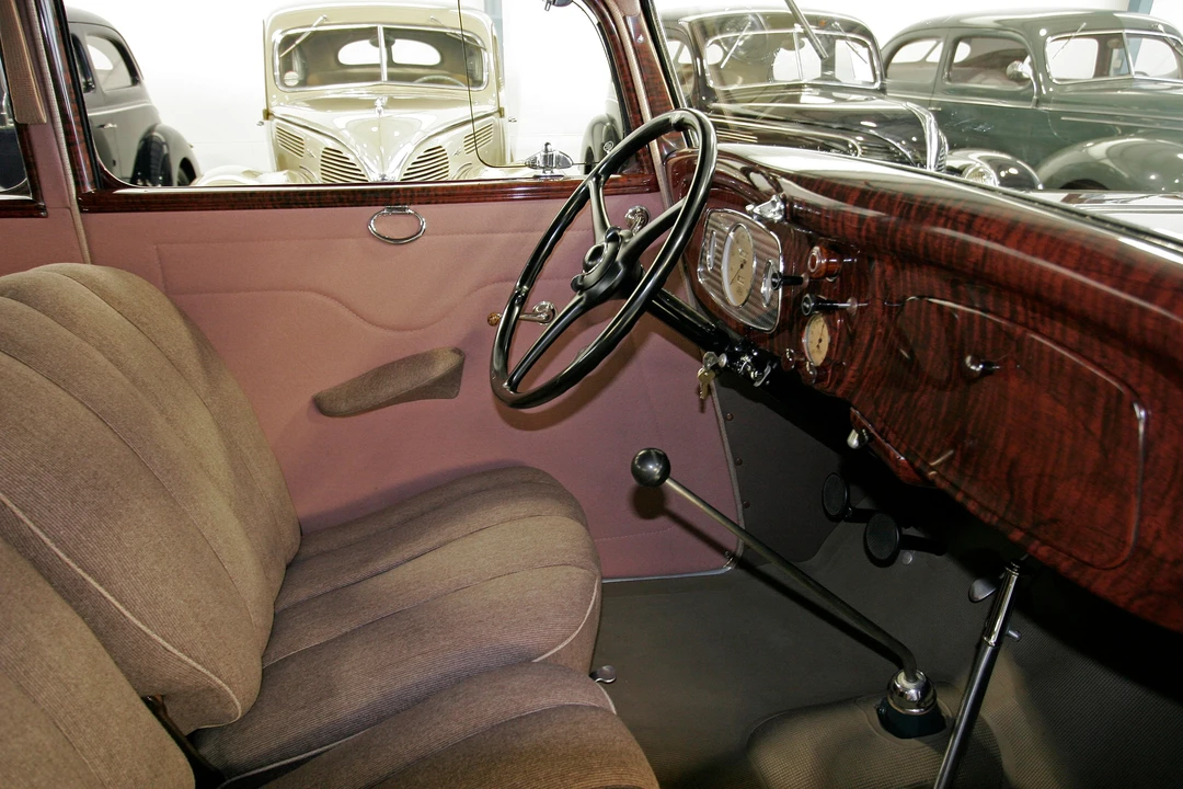 1933 Ford Model 18 & 40 - Image 3 of 4