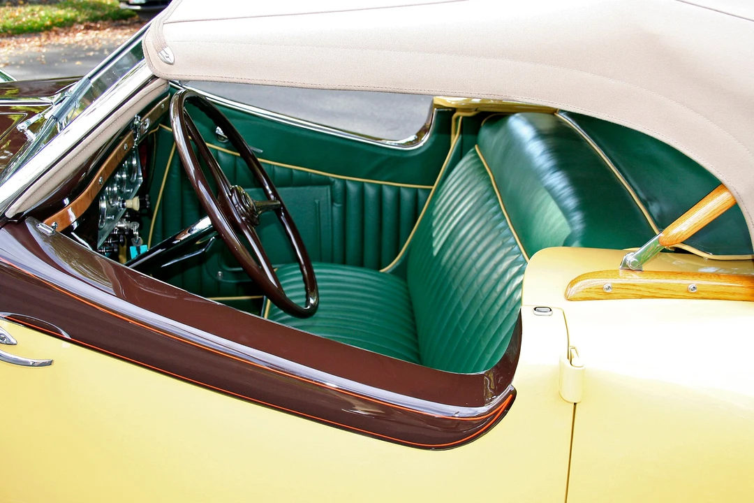 1932 Hupmobile - Image 2 of 20