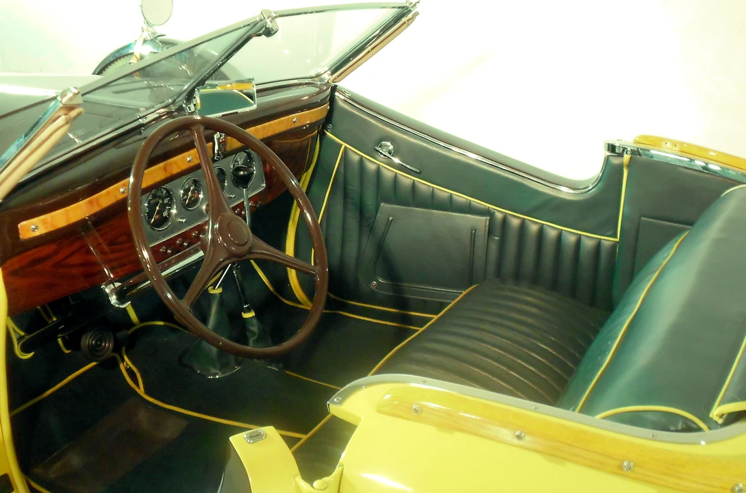 1932 Hupmobile - Image 7 of 9