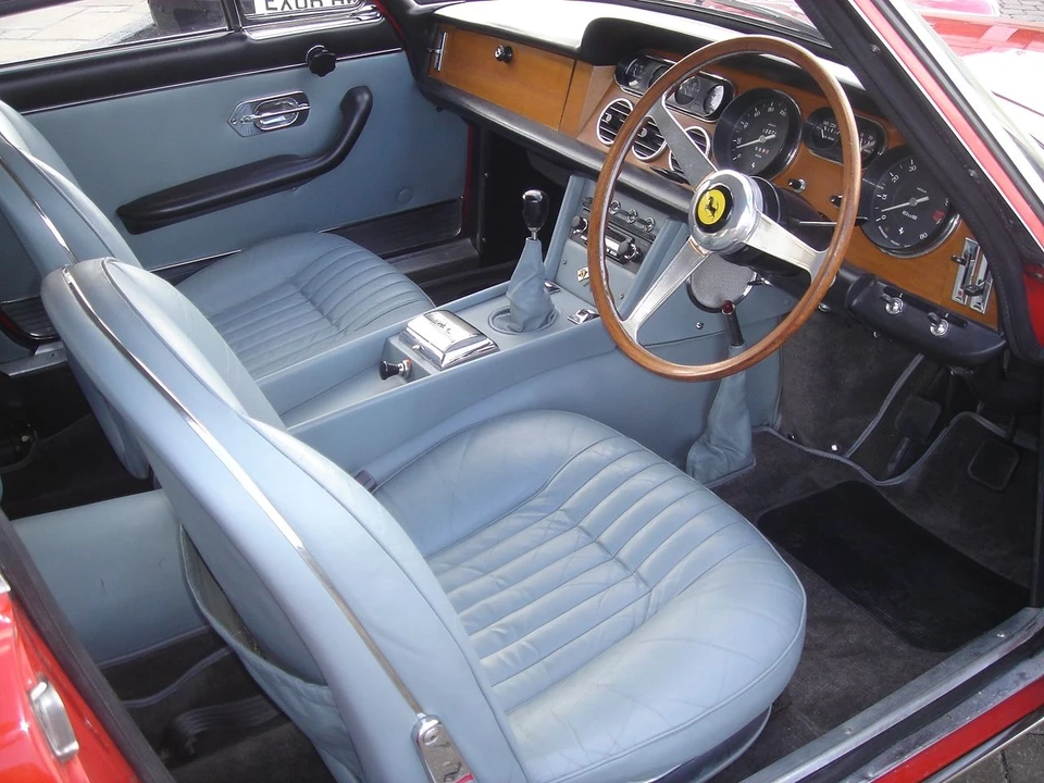 1966 Ferrari 330 GT 2+2 - Image 7 of 7