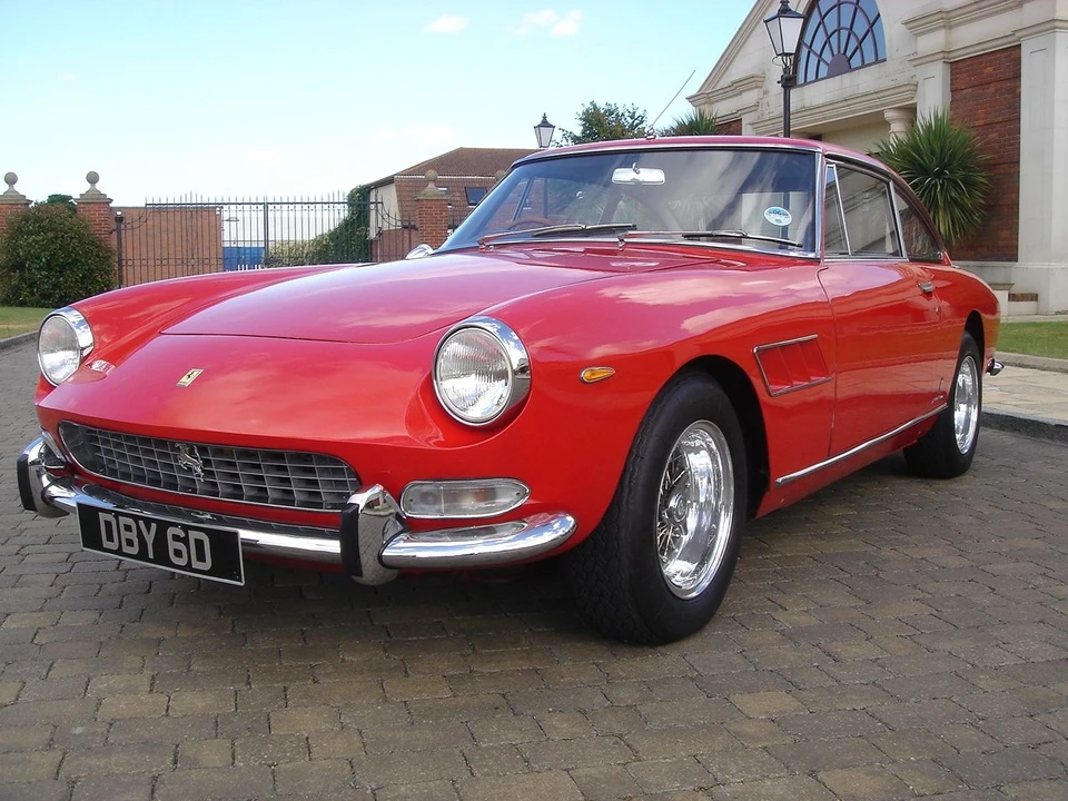 1966 Ferrari 330 GT 2+2 - Image 4 of 7