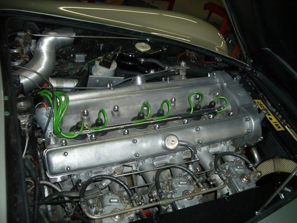 1966 Aston Martin DB6 Vantage - Image 5 of 7