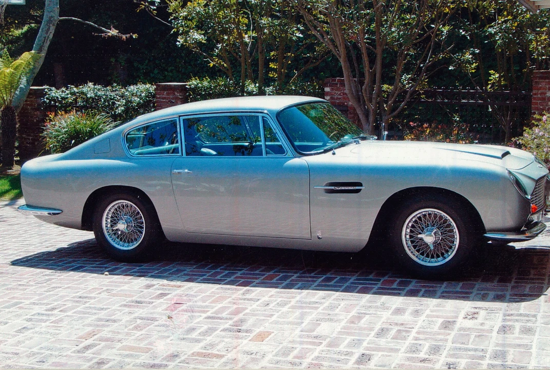 1966 Aston Martin DB6 Vantage - Image 1 of 7