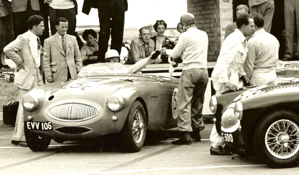 1955 Austin-Healey 100 - Image 11 of 31