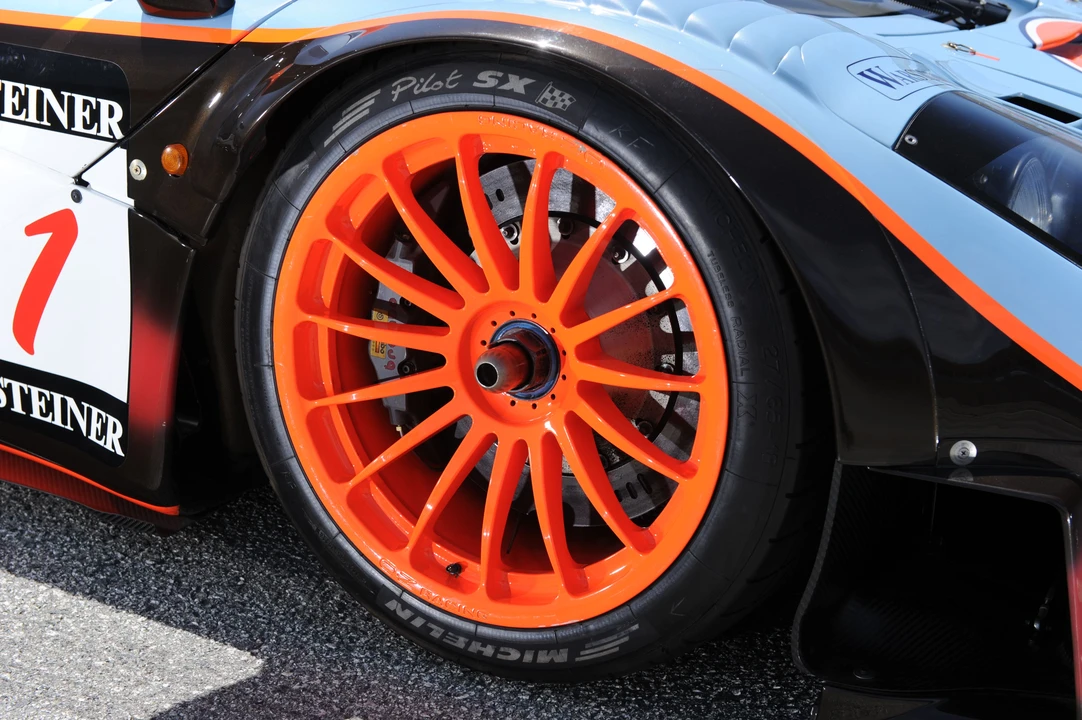 1997 McLaren F1 - Image 24 of 31