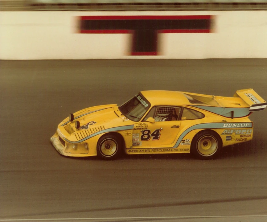 Porsche 934 & 935 - Image 2 of 11