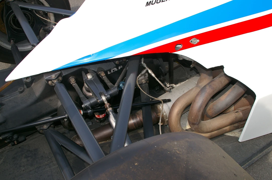 1991 Lola - Image 2 of 5