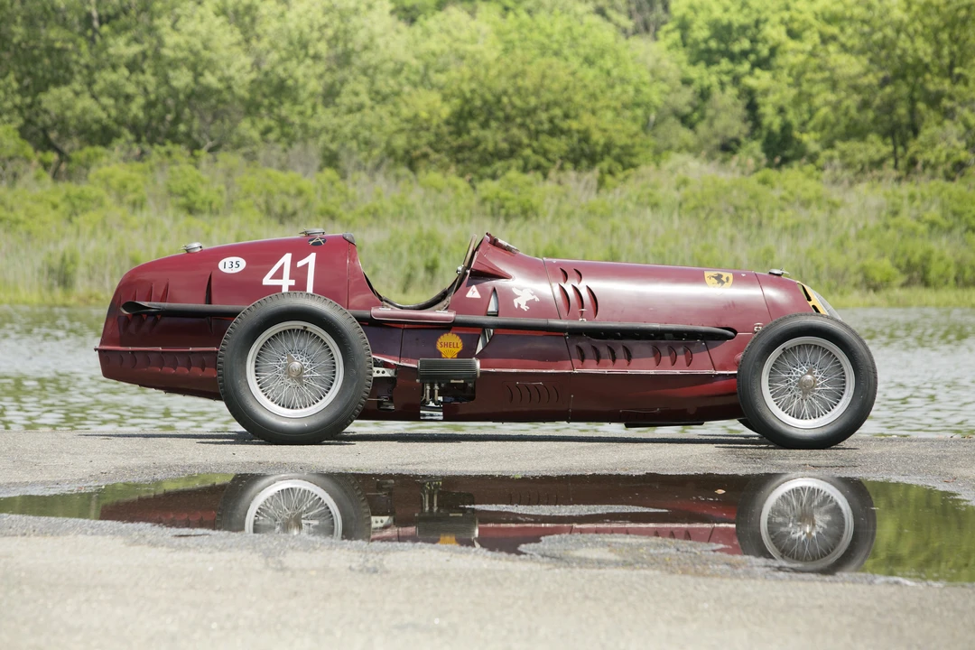 Alfa Romeo 8C - Image 28 of 31