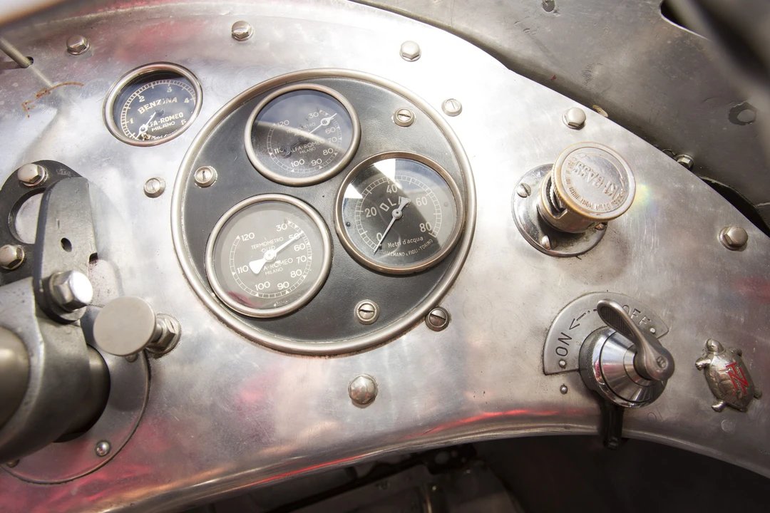 Alfa Romeo 8C - Image 2 of 31