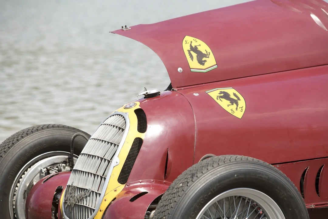 Alfa Romeo 8C - Image 18 of 31