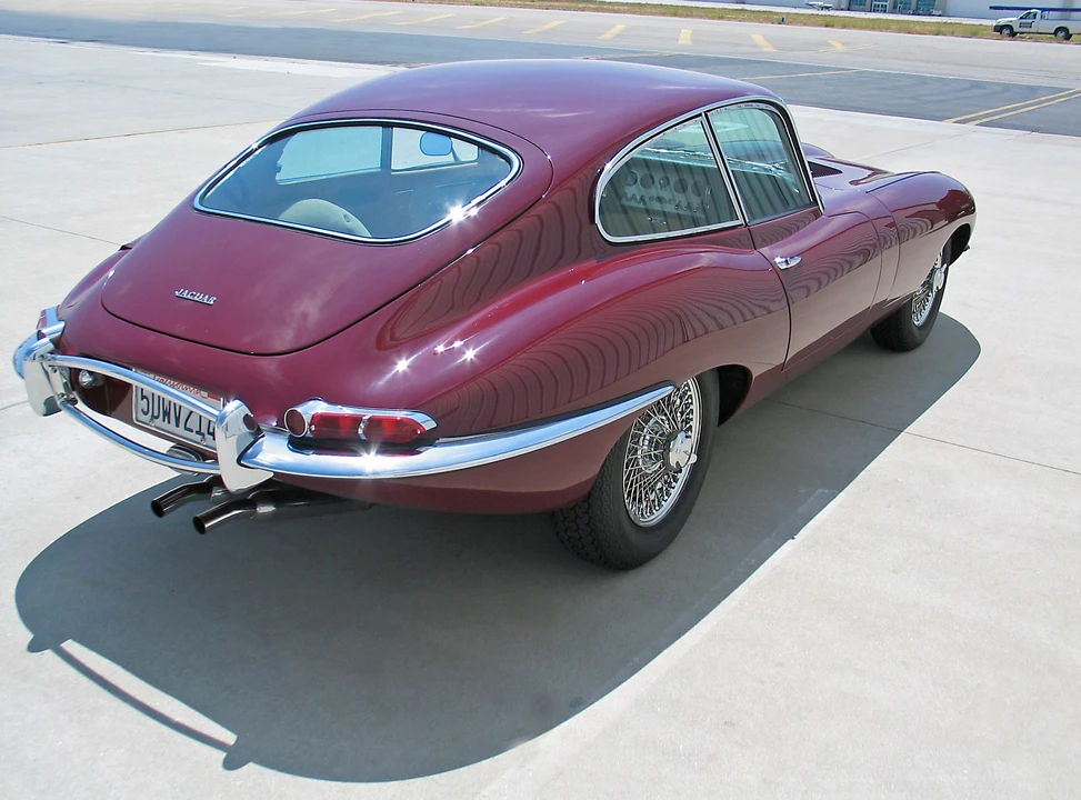 1961 Jaguar E-Type Series 1 - Image 8 of 14