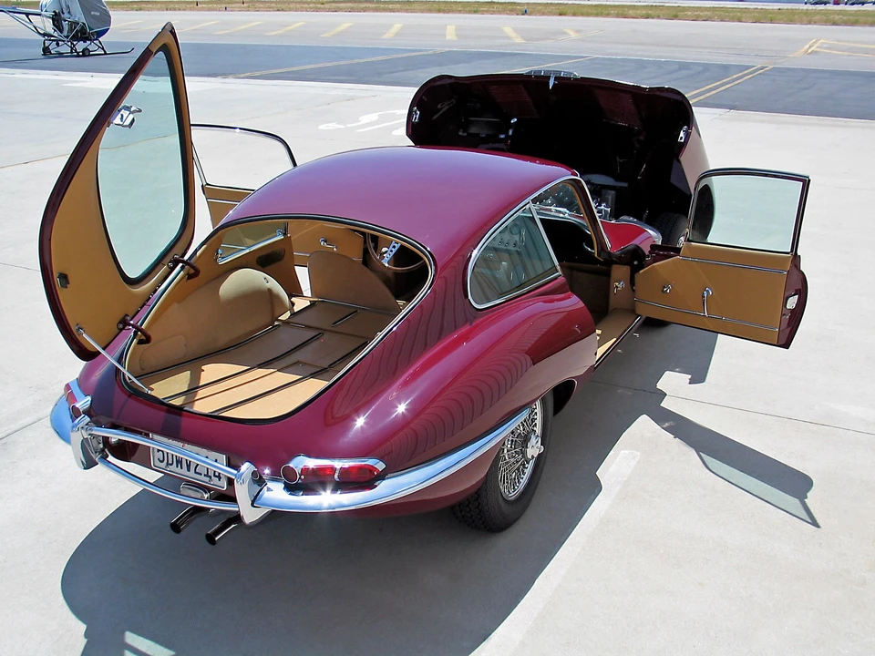 1961 Jaguar E-Type Series 1 - Image 11 of 14
