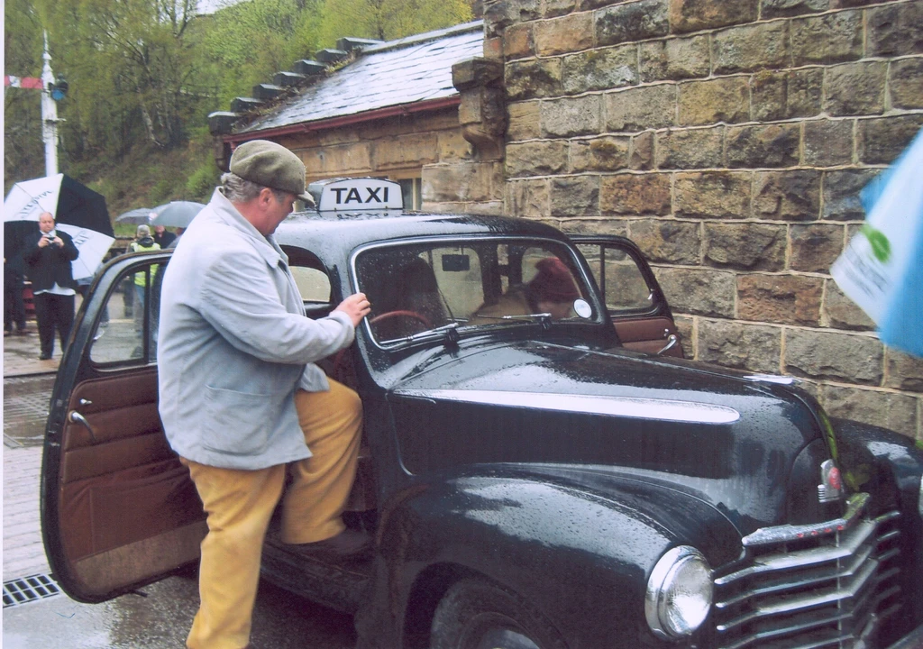 1949 Vauxhall - Image 2 of 2