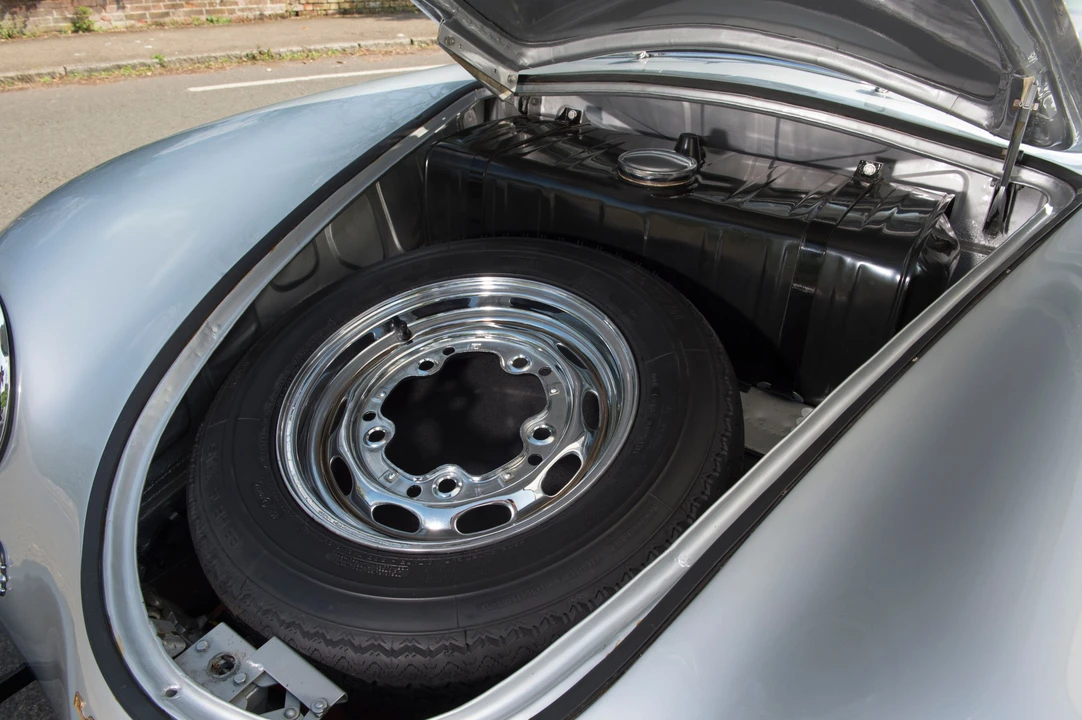 1955 Porsche Speedster - Image 18 of 24