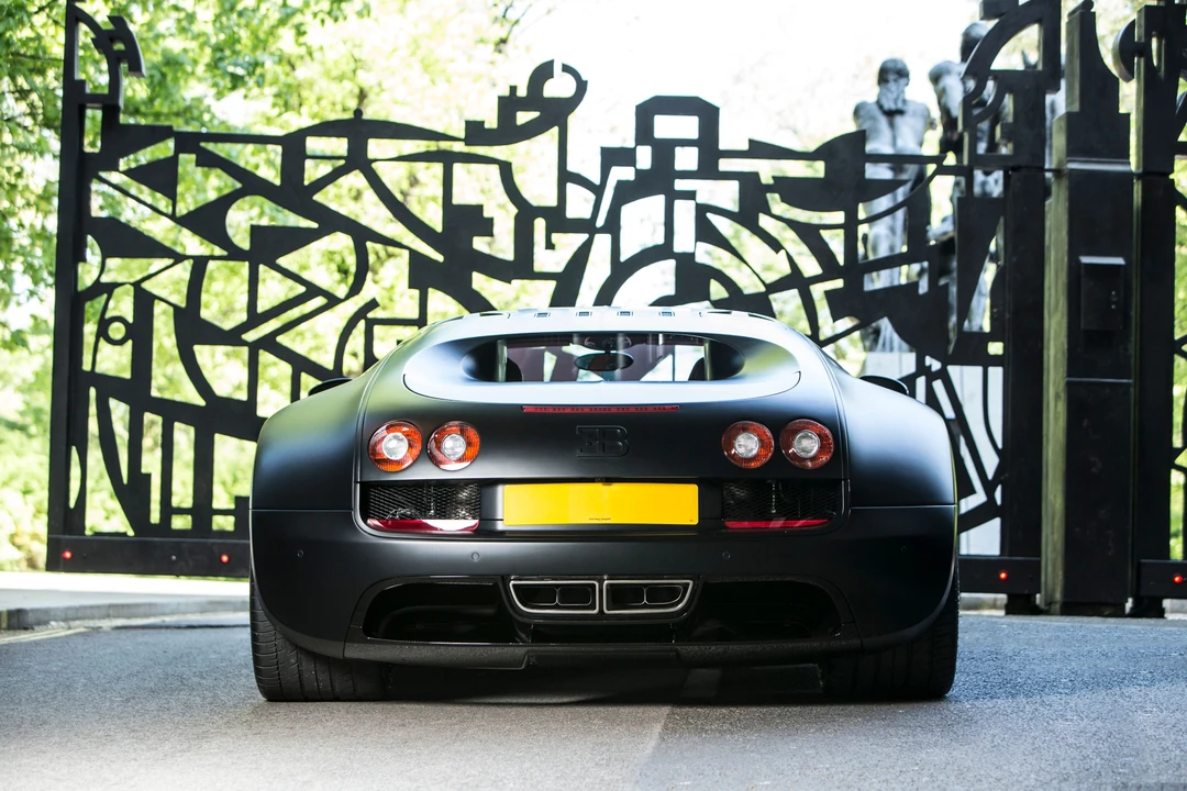 2012 Bugatti Veyron Super Sport - Image 6 of 31