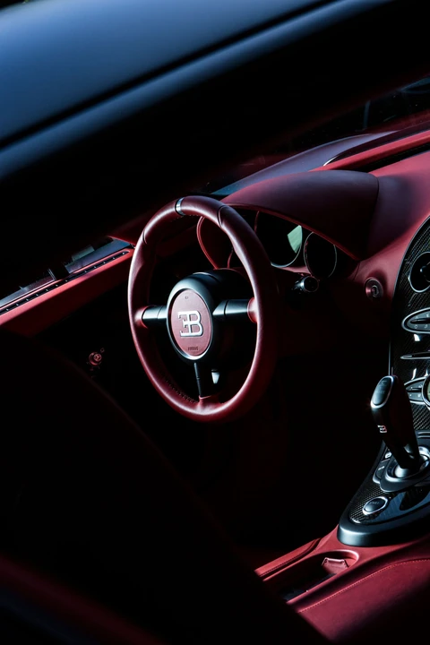 2012 Bugatti Veyron Super Sport - Image 28 of 31