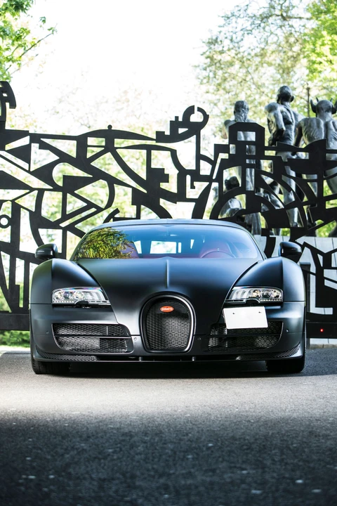 2012 Bugatti Veyron Super Sport - Image 8 of 31