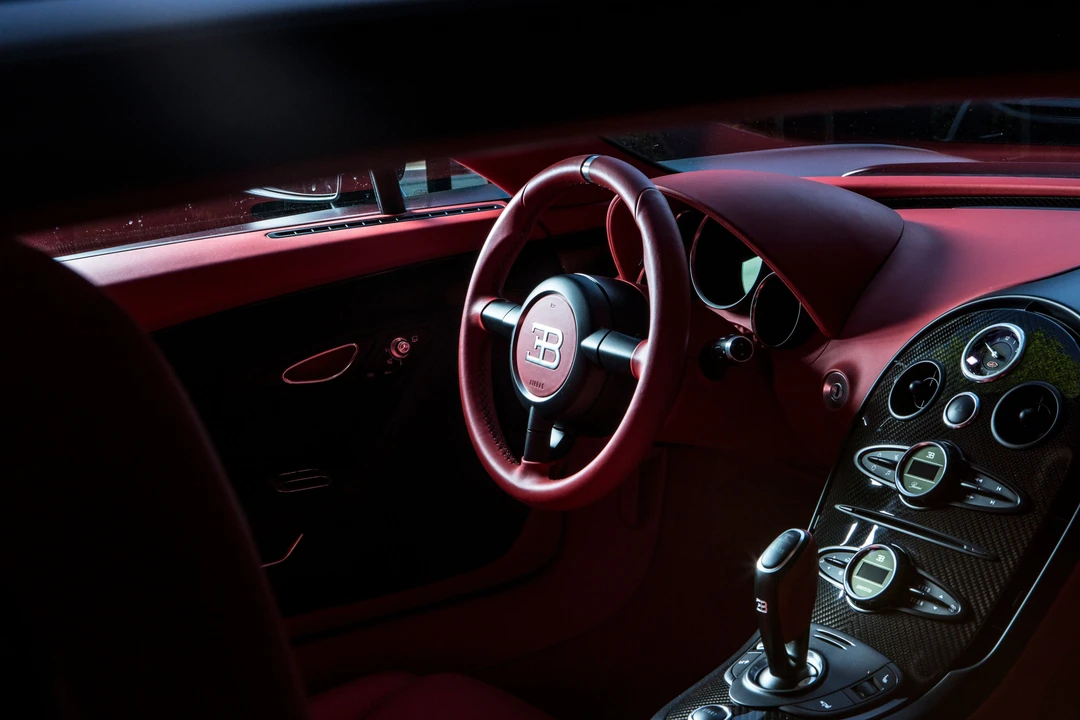 2012 Bugatti Veyron Super Sport - Image 29 of 31
