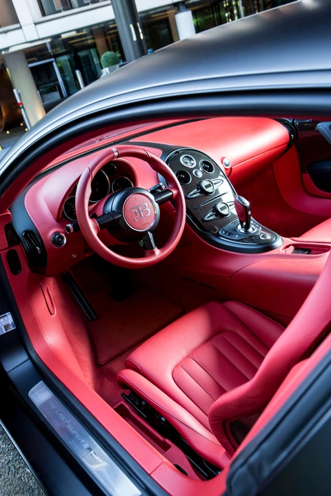 2012 Bugatti Veyron Super Sport - Image 22 of 31