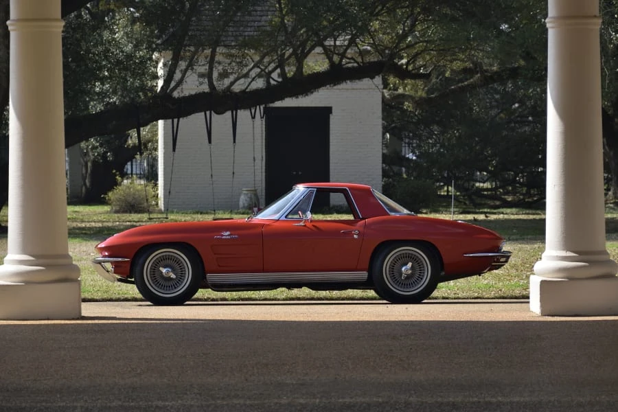 Chevrolet Corvette C2 - Image 15 of 31