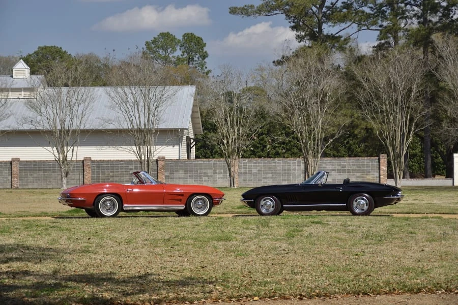 Chevrolet Corvette C2 - Image 2 of 31