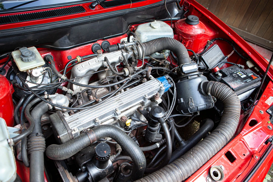 1989 MG - Image 3 of 10