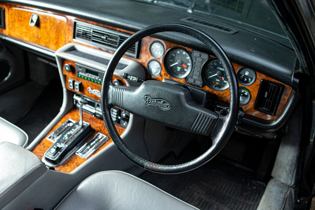1990 Daimler - Image 7 of 16