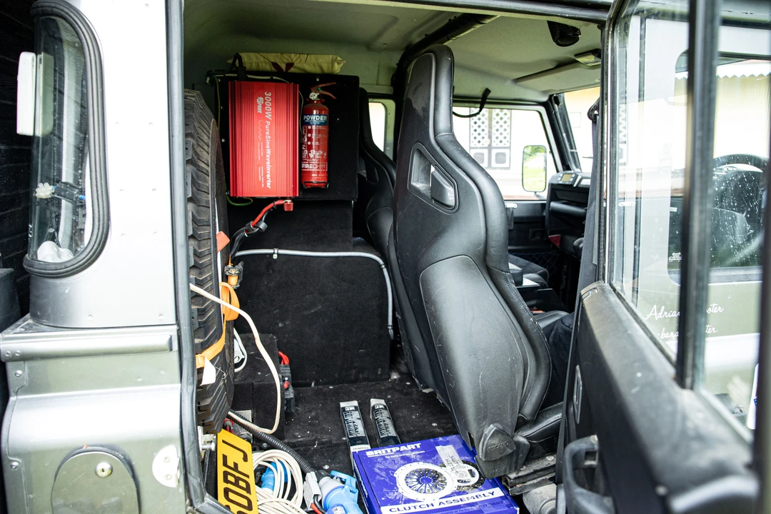 2010 Land Rover Defender 130 - Image 29 of 31