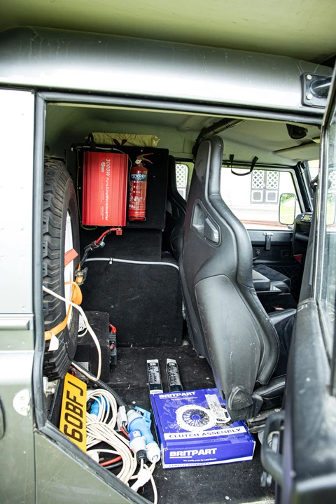 2010 Land Rover Defender 130 - Image 28 of 31