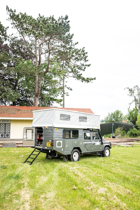 2010 Land Rover Defender 130 - Image 10 of 31