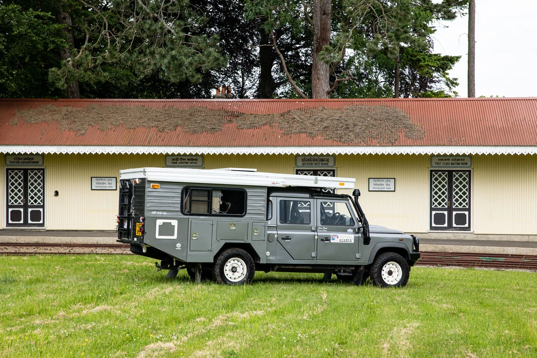 2010 Land Rover Defender 130 - Image 3 of 31