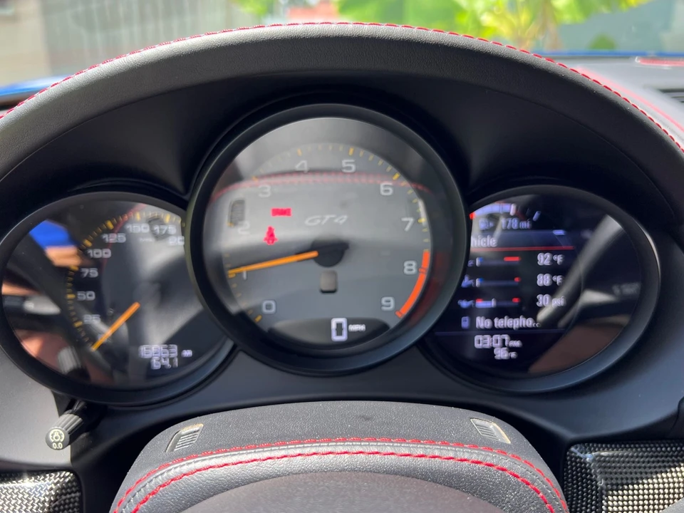 2016 Porsche 981 Cayman GT4 - Image 22 of 26