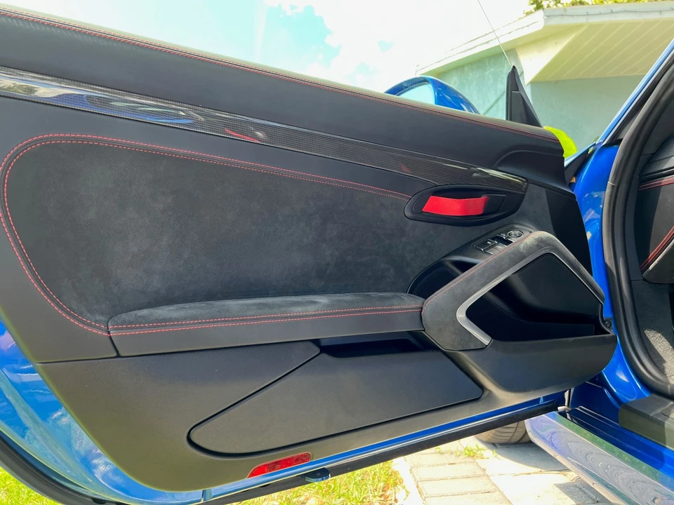 2016 Porsche 981 Cayman GT4 - Image 25 of 26