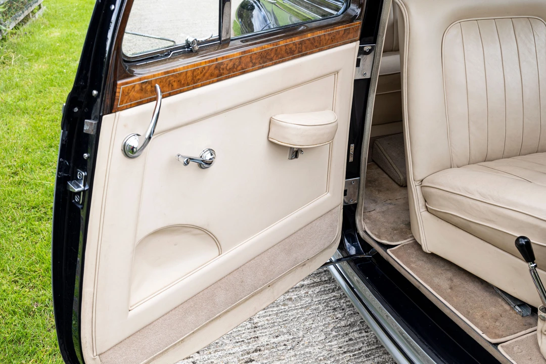 1954 Rolls-Royce Silver Dawn - Image 23 of 31